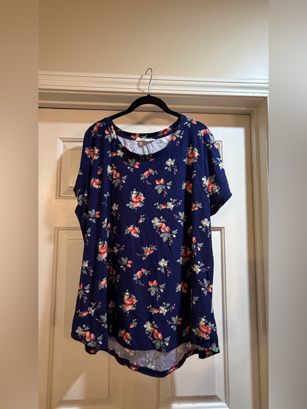 Olive & Oak Navy Blue Floral Strawberry 2X Short-Sleeve Top